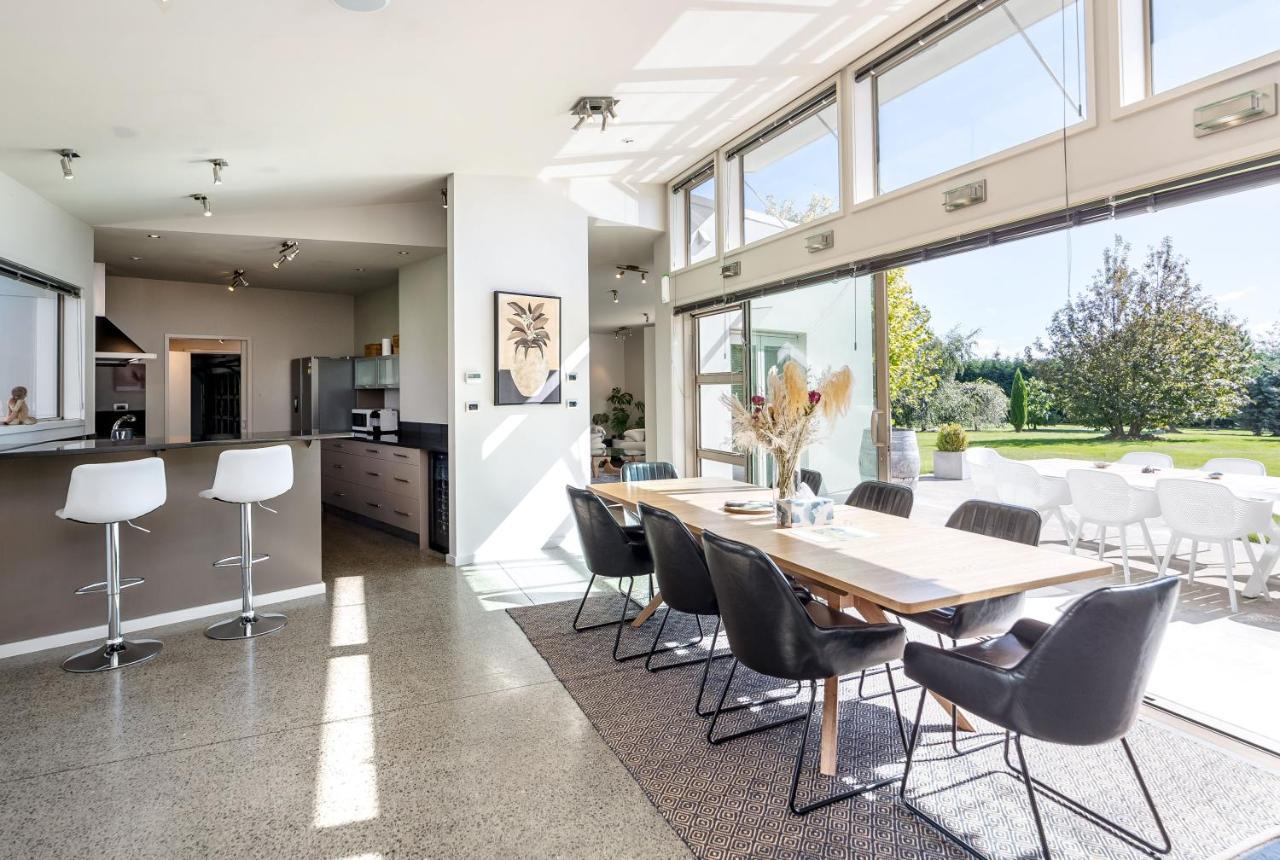 Paradise On Campbell Martinborough Esterno foto
