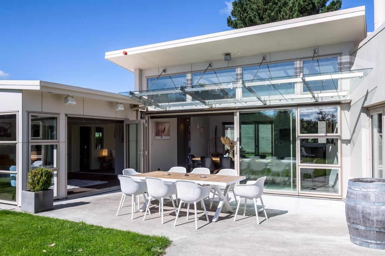 Paradise On Campbell Martinborough Esterno foto