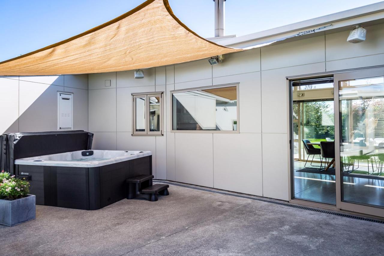 Paradise On Campbell Martinborough Esterno foto